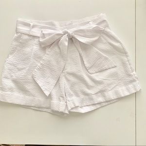 BOW SHORTS Lauren James white seersucker